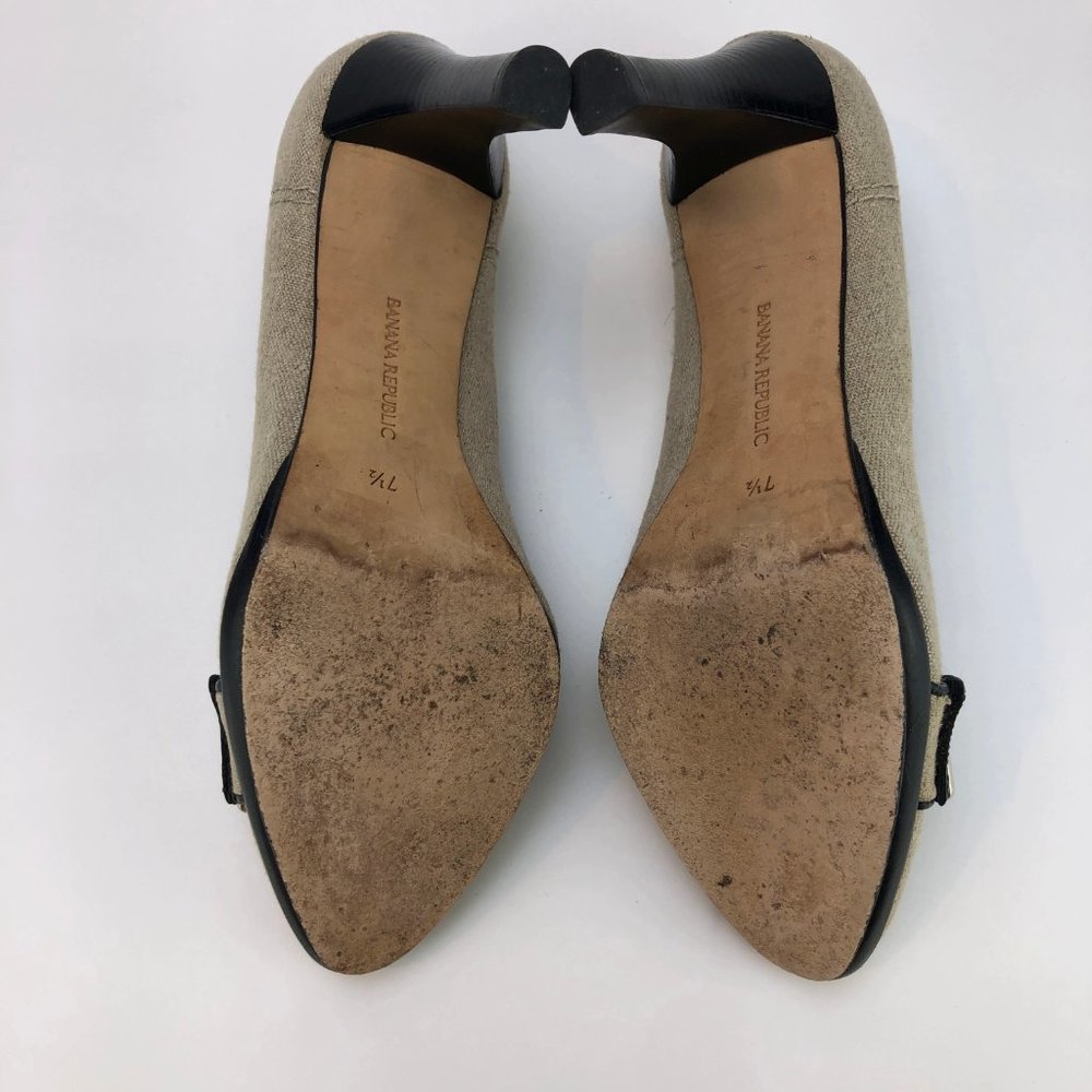 BANANA REPUBLIC neutral pump black leather trim - SZ 7.5 - Picture 8 of 11